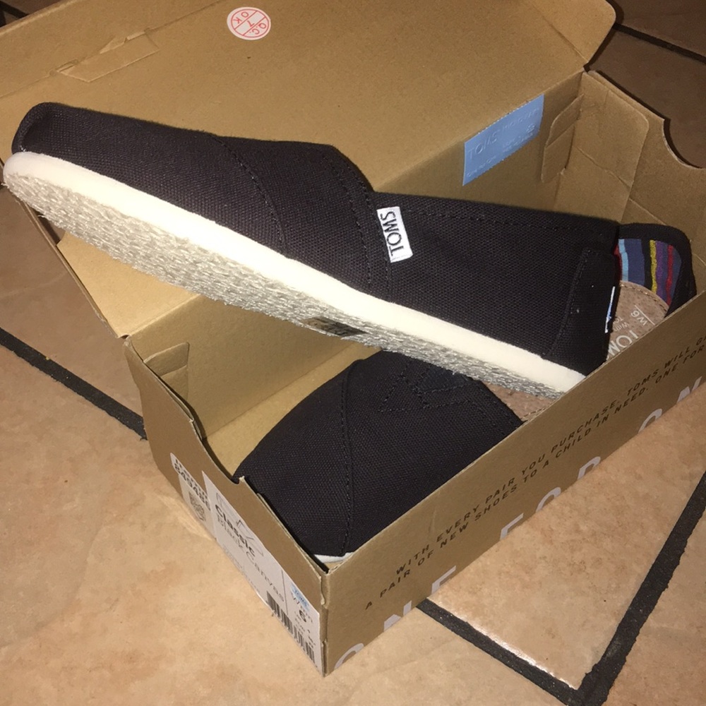 Toms